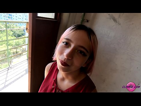 ❤️ სტუდენტური სენსუალი შთანთქავს უცნობს გარეუბანში - Cum On His Face ანალური პორნო ჩვენთან ﹏